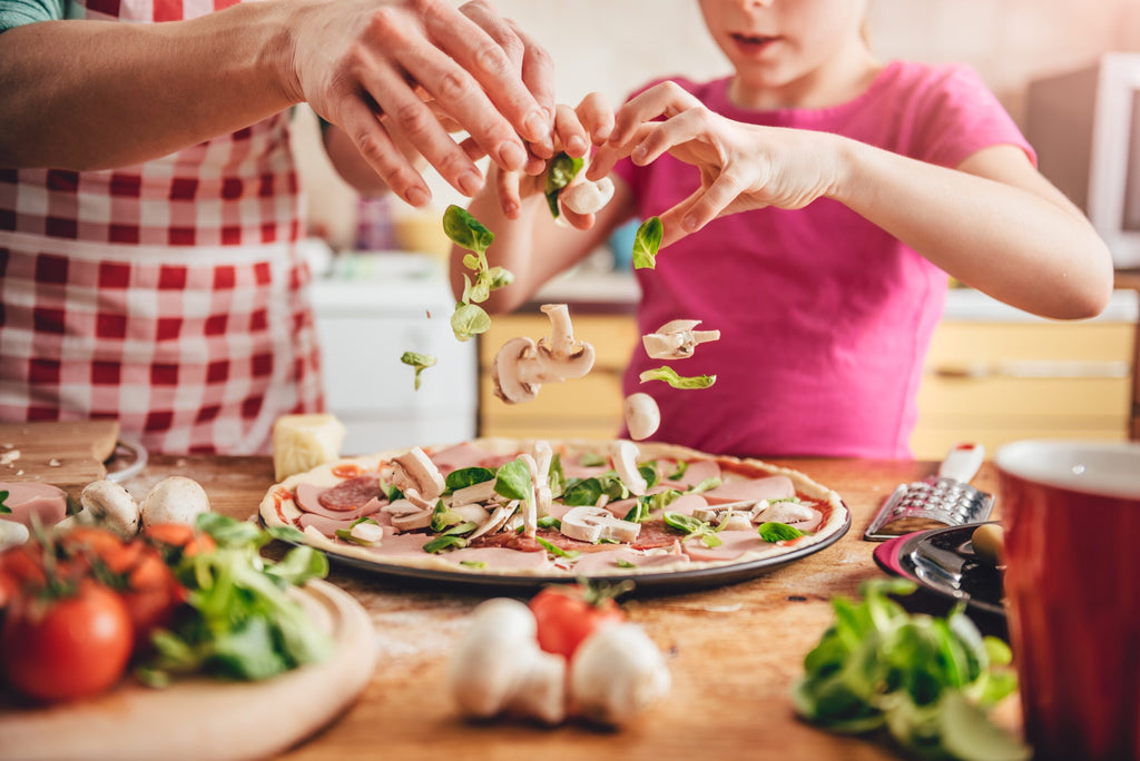 Nuestra receta saludable de pizza orgánica para cocinar con niños, a partir de las mezclas MaBAKER